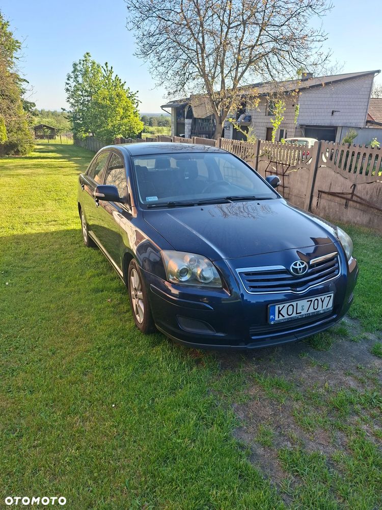 Toyota Avensis 2.0 D-4D Sol - 1