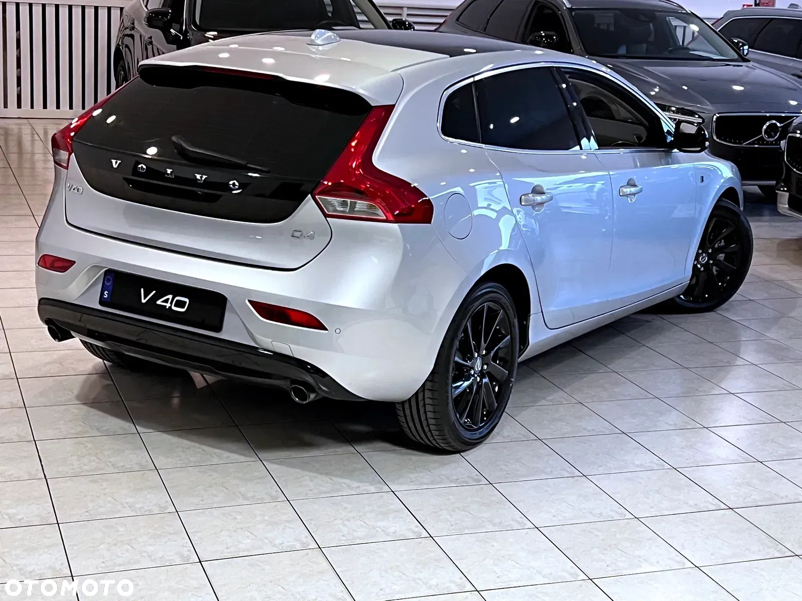 Volvo V40 D4 Drive-E Ocean Race - 14
