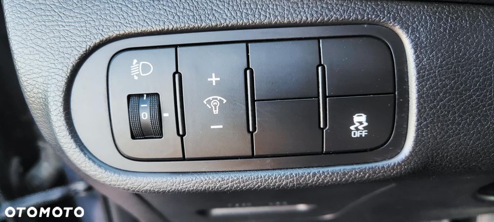 Kia Carens - 15