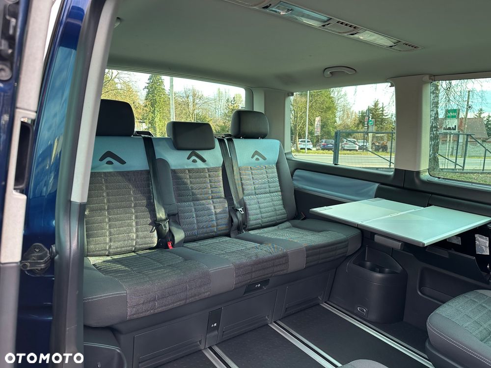 Volkswagen Multivan - 29