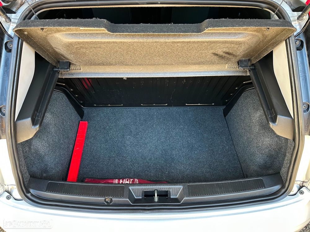 Fiat Punto 1.3 M-Jet Lounge S&S - 32