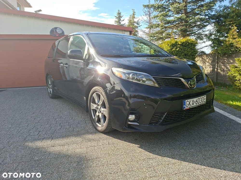 Toyota Sienna 3.5 V6 - 3