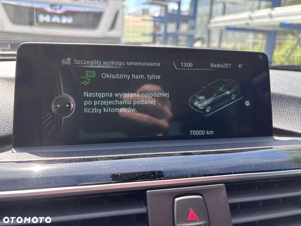 BMW Seria 3 318i Sport Line - 22