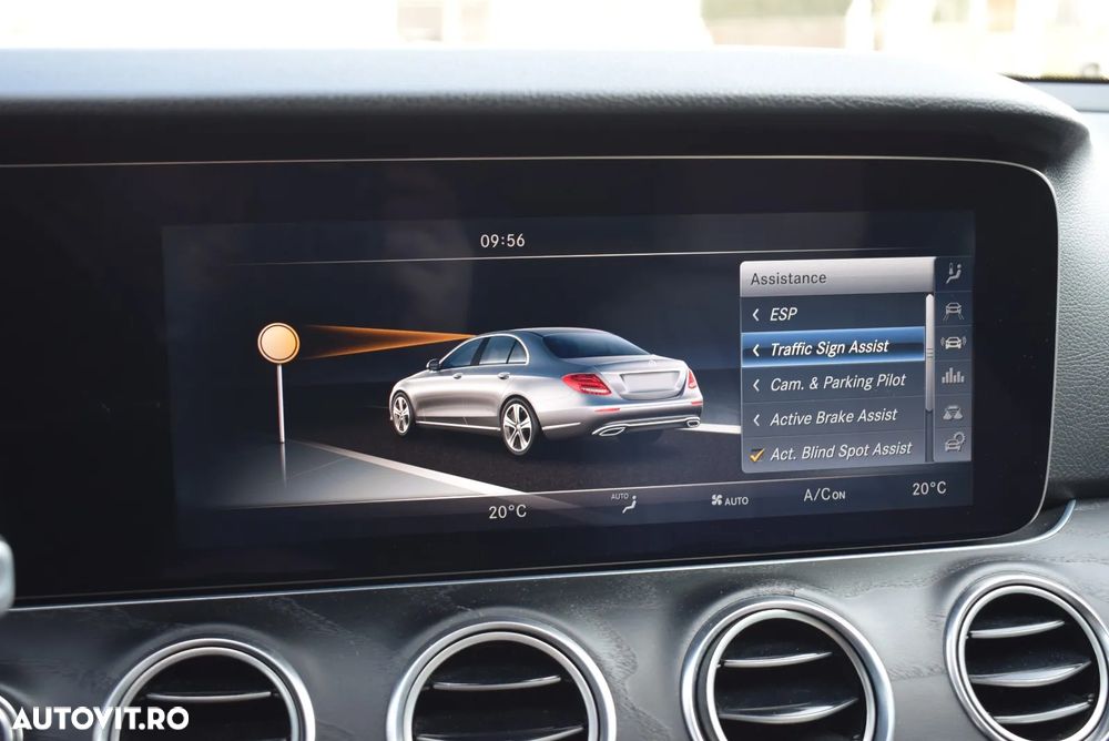 Mercedes-Benz E 220 d 4MATIC Aut. - 27