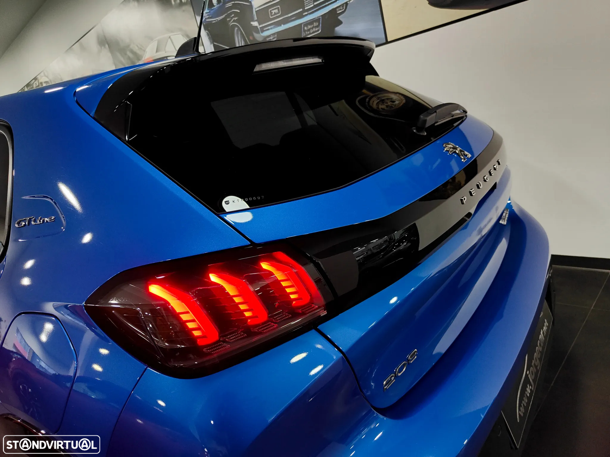 Peugeot 208 1.2 PureTech GT Line - 25
