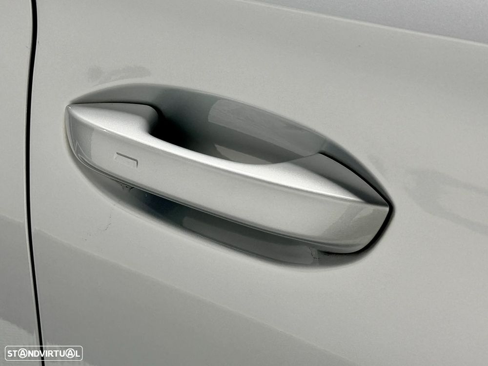 SEAT Leon 1.4 e-Hybrid DSG Xcellence - 25