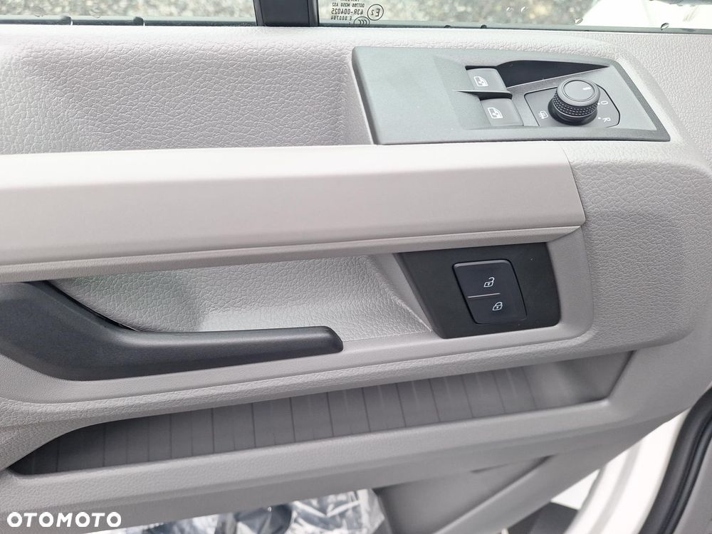 Volkswagen Crafter 35 furgon wysoki dach, 2,0 TDI 177KM, przedni, 6-bieg manualna 3640 mm, Euro 6 - 10
