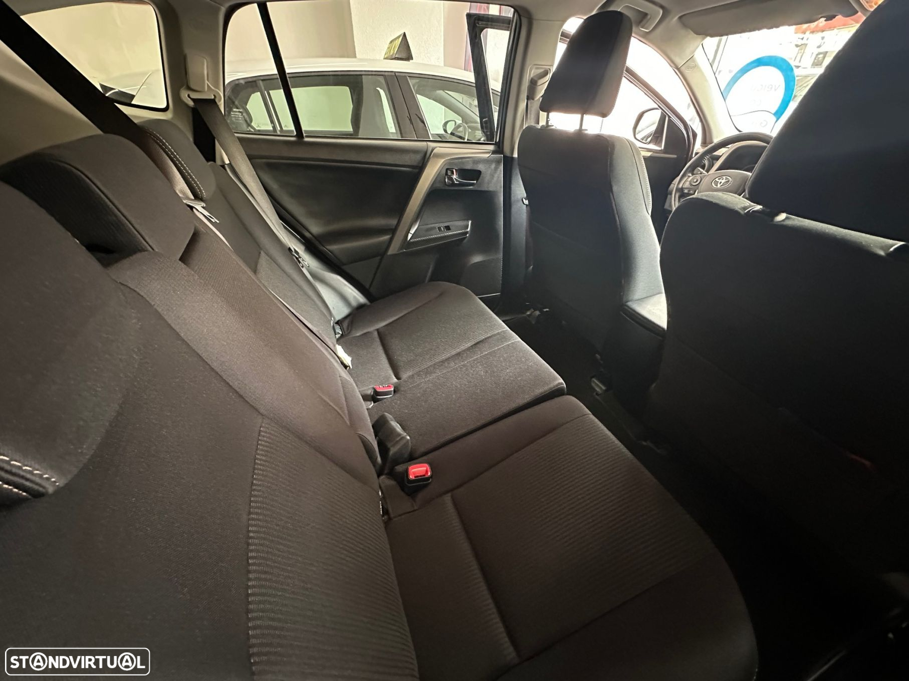 Toyota RAV4 - 19