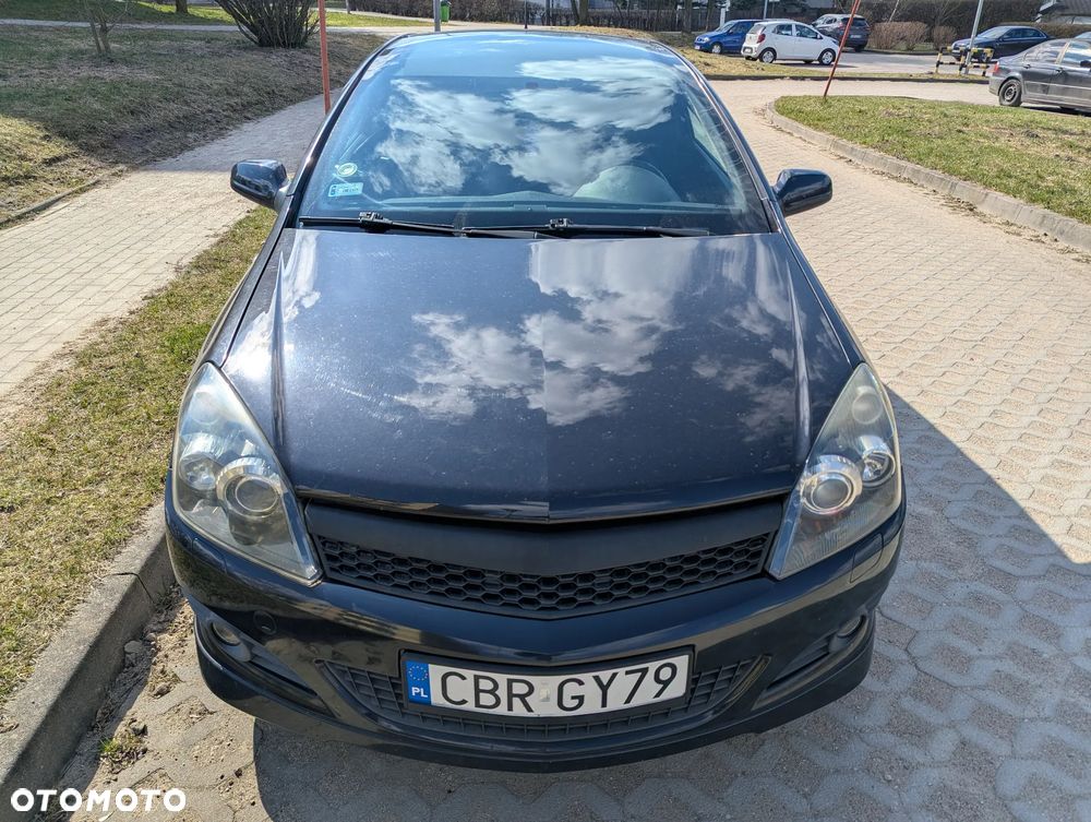 Opel Astra 1.6 Turbo Cosmo - 2