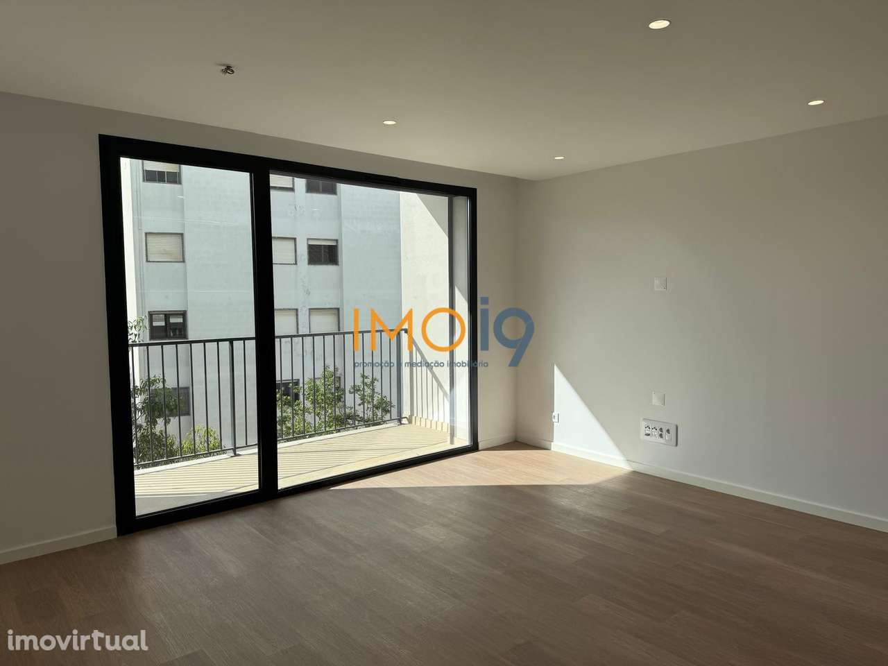 Apartamento T1 cond. c/ piscina - Grande imagem: 3/14