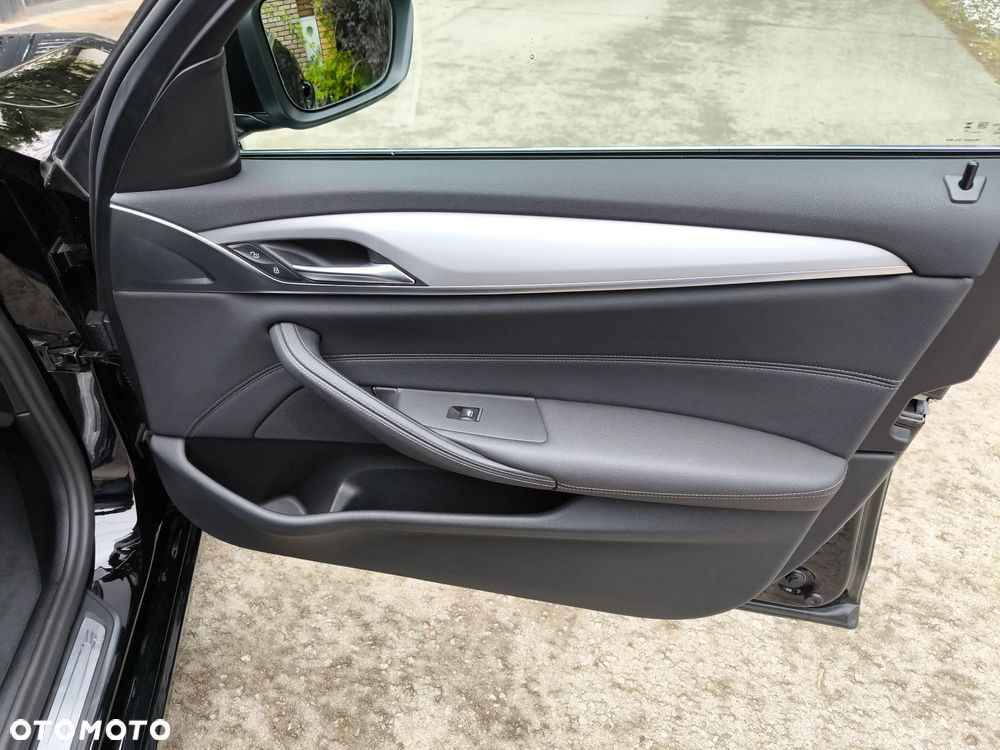 BMW Seria 5 - 26