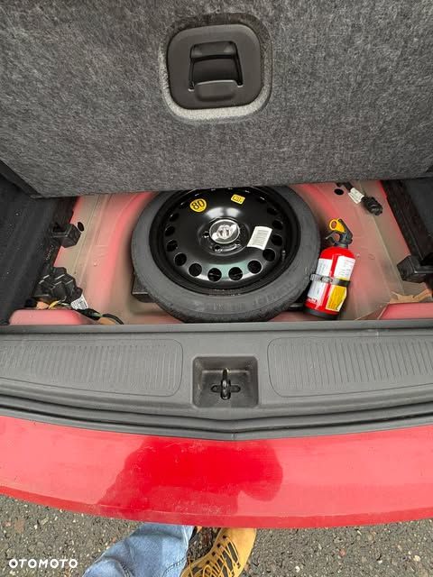 Opel Astra 1.6 T Elite S&S - 8