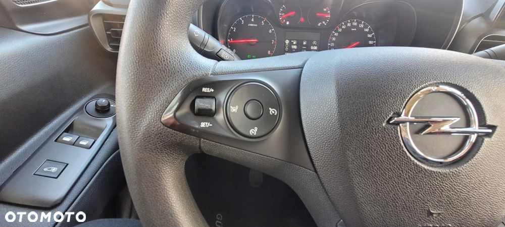 Opel Combo - 28