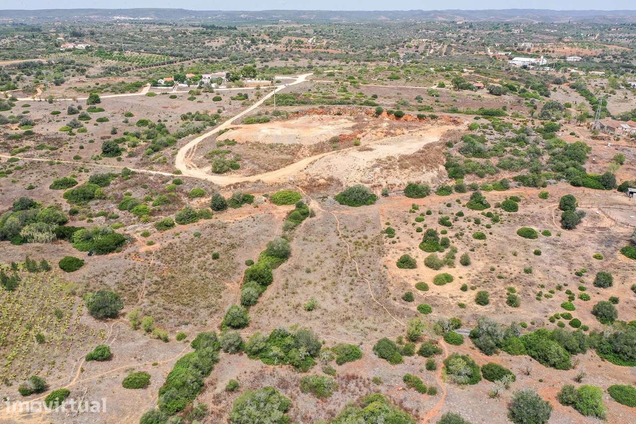 TERRENO RUSTICO PARA VENDA PERTO DE LAGOS COM FACIL ACESSO - Grande imagem: 5/6