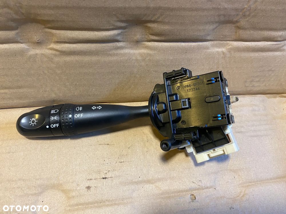 Przełącznik świateł Opel Agila B Yaris II SX4 OE - 1