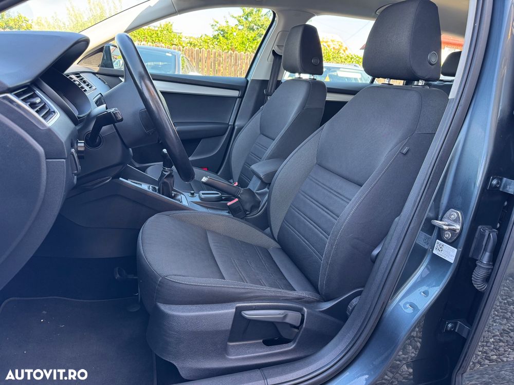 Skoda Octavia 1.6 TDI Premium Edition - 6