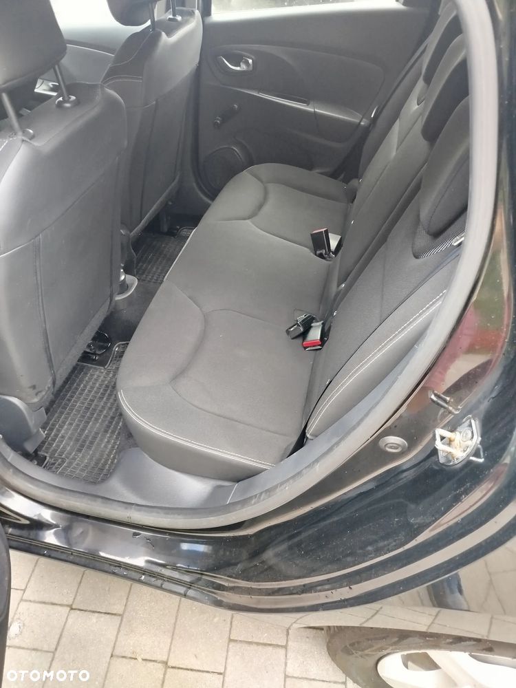 Renault Clio 1.2 16V 75 LIMITED - 23