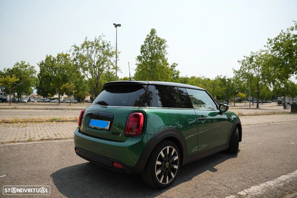 MINI 3 Portas Cooper SE Premium Extra Essential - 5