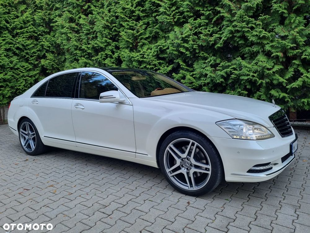Mercedes-Benz S-Class 2011 photo 2