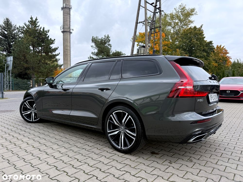 Volvo V60 D3 R-Design - 6