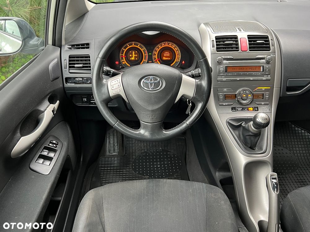 Toyota Auris 1.6 VVT-i Premium - 15