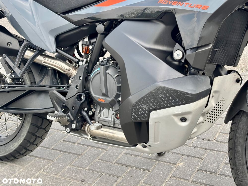 KTM Adventure - 13