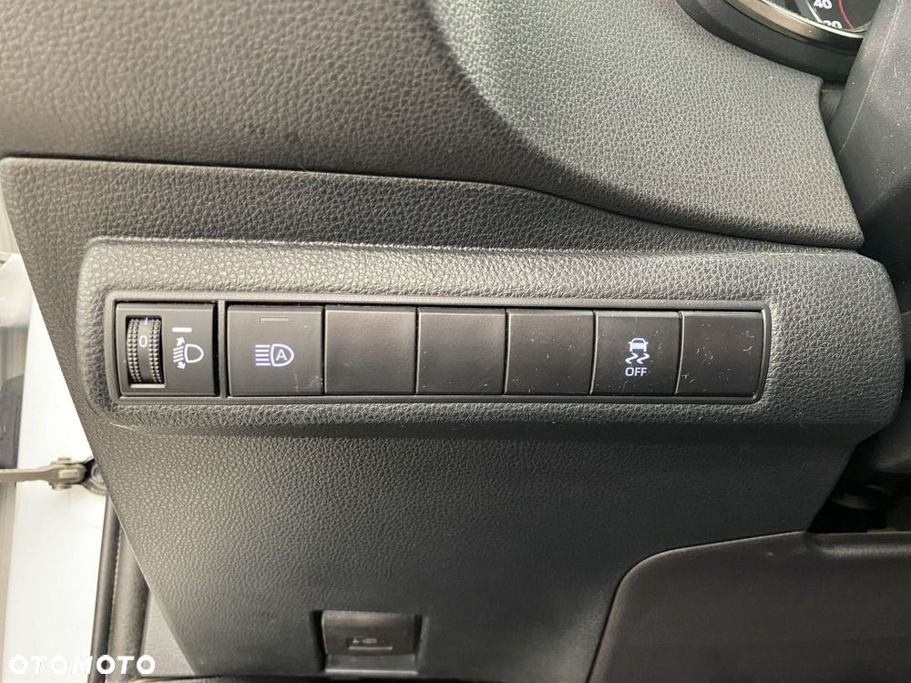 Toyota Corolla - 23