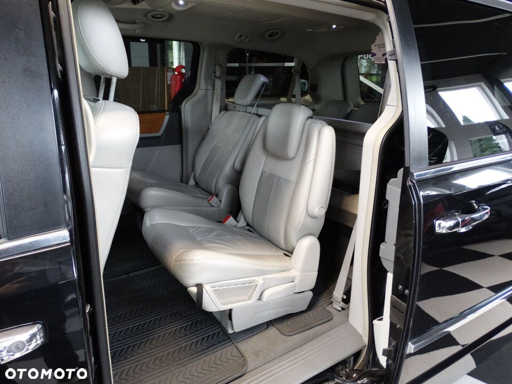 Chrysler Grand Voyager - 34