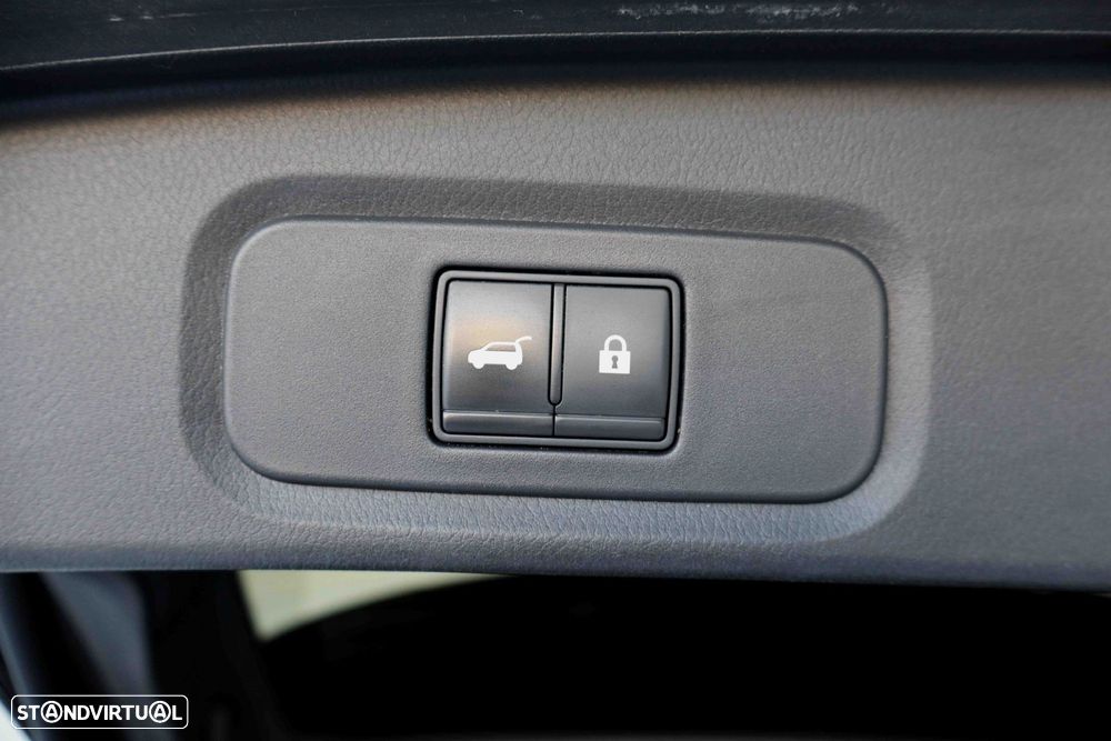 Nissan Qashqai 1.3 DIG-T Tekna + Xtronic - 16