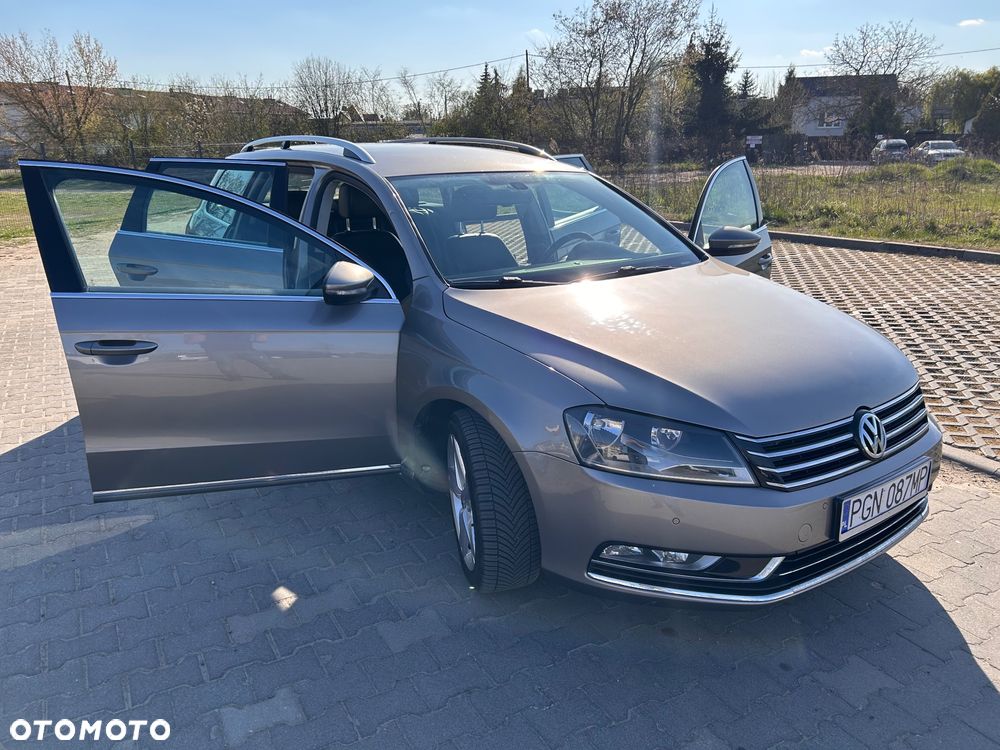 Volkswagen Passat 2.0 Blue TDI SCR Highline - 29