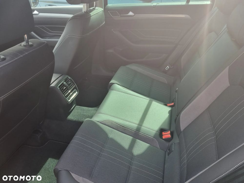 Volkswagen Passat 2.0 TDI 4Mot Elegance DSG - 6