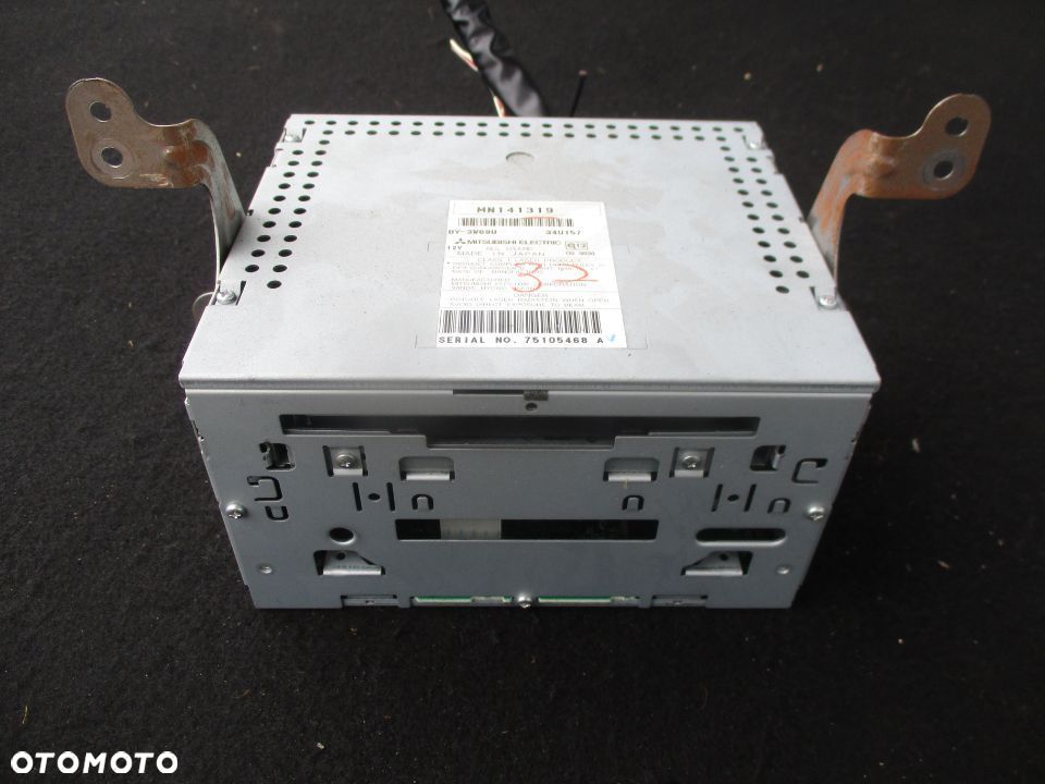 Radio CD Peugeot 4007 Citroen C-Crosser - 1