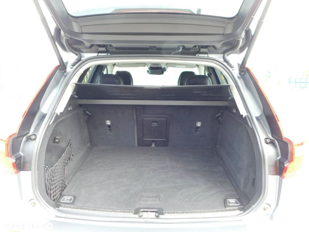 Volvo XC 60 D3 Momentum Pro - 15