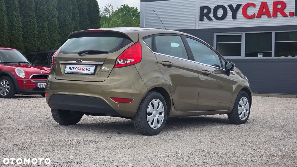 Ford Fiesta - 9