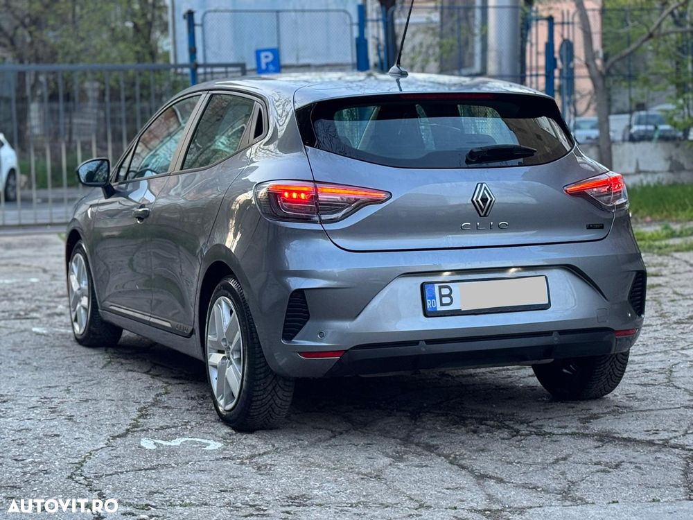 Renault Clio V E-Tech 145 Techno - 17