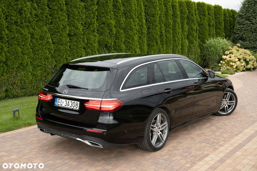 Mercedes-Benz Klasa E 220 d 9G-TRONIC - 2