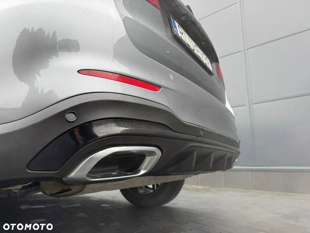 Mercedes-Benz GLC 300 4-Matic - 40