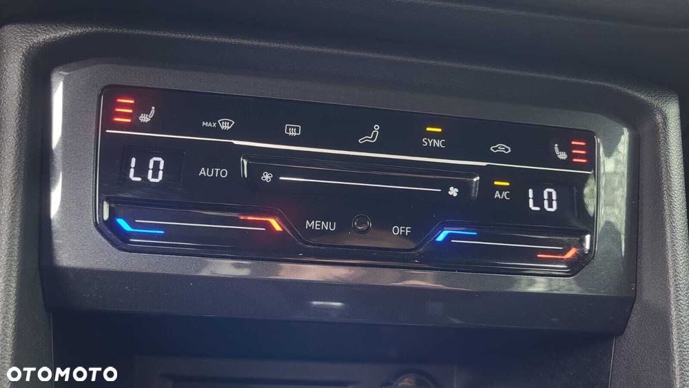 Volkswagen Tiguan - 23