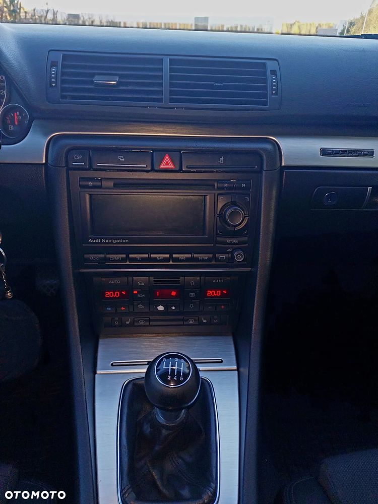 Audi A4 Avant - 15