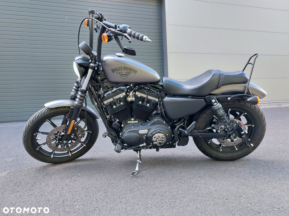 Harley-Davidson Sportster Iron 883 - 6
