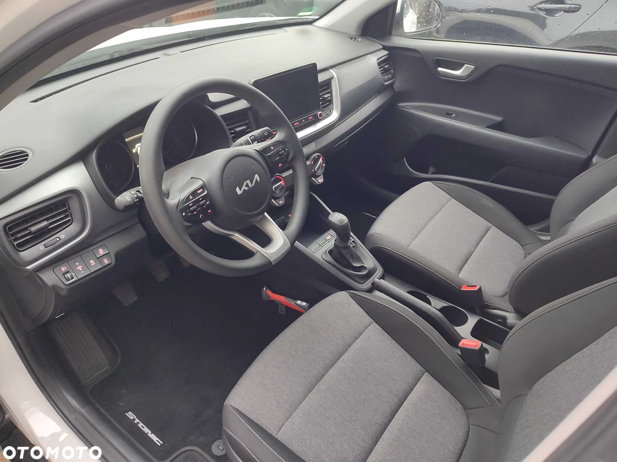 Kia Stonic - 18