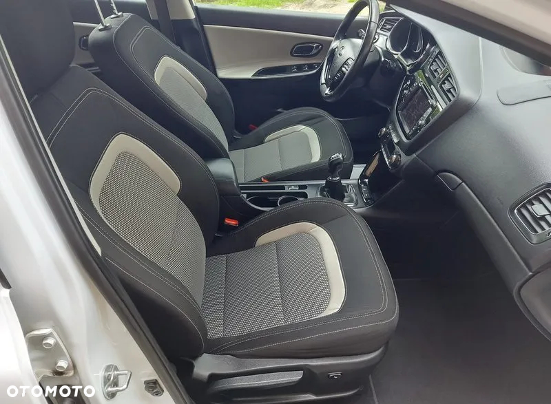 Kia Ceed - 26