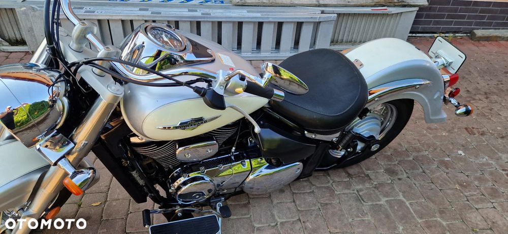 Suzuki VL 800 Volusia - Boulevard C50 - 25