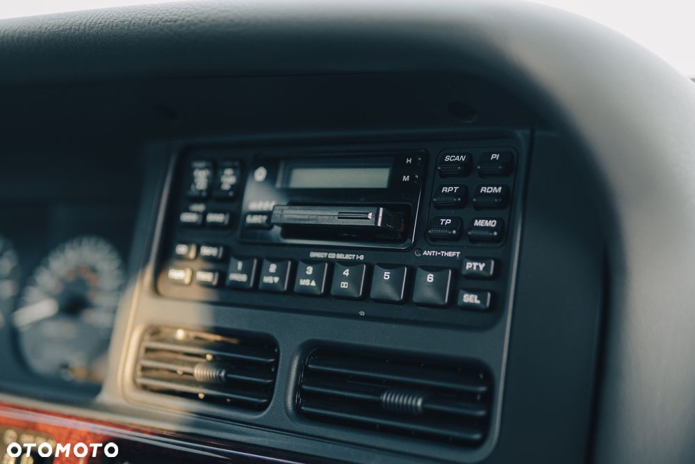 Jeep Grand Cherokee - 12