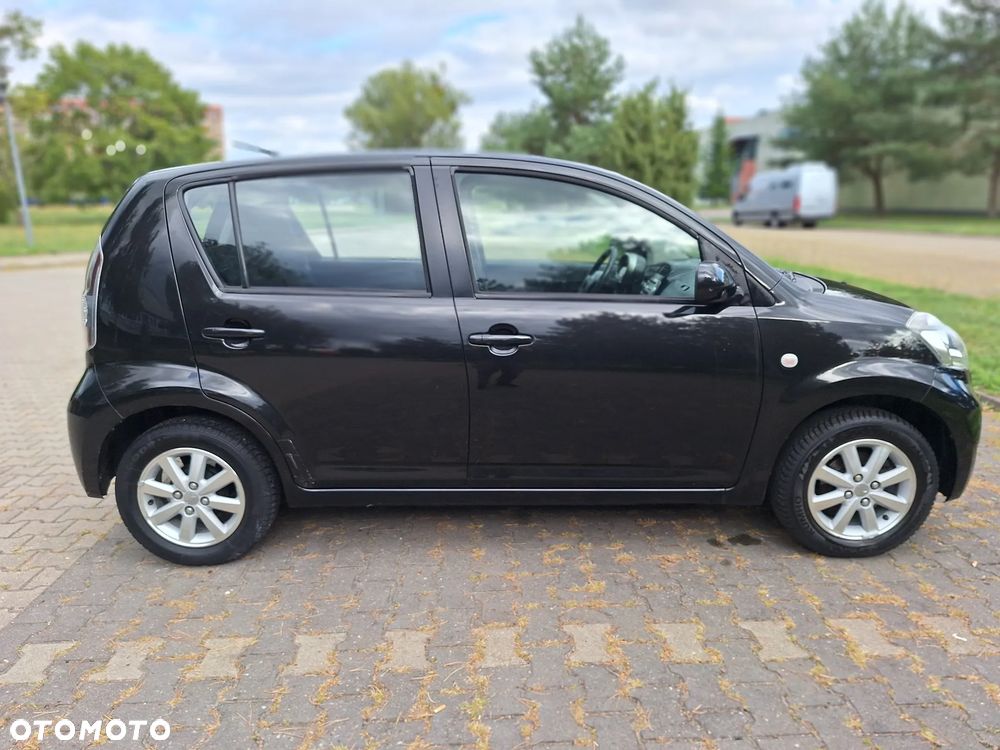 Daihatsu Sirion 1.3 - 8