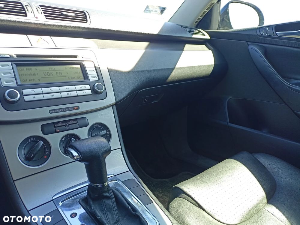 Volkswagen Passat - 10