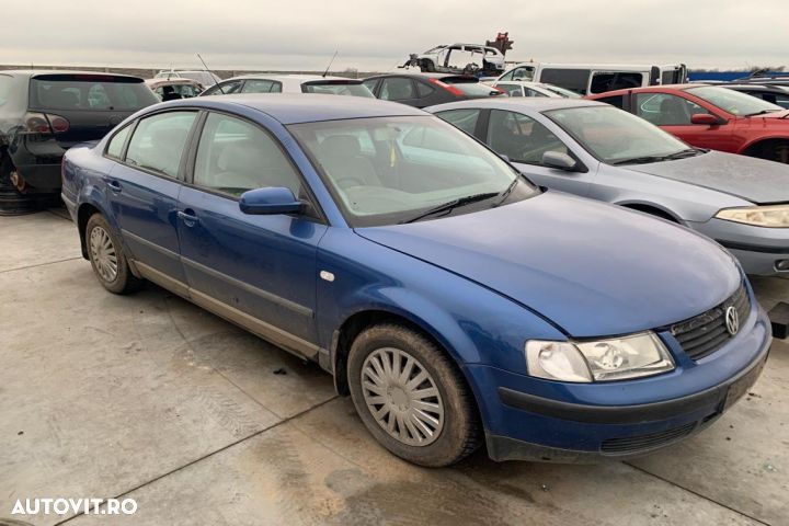 Usa spate dreapta Volkswagen VW Passat B5 [1996 - 2000] Sedan 4-usi 1 - 2