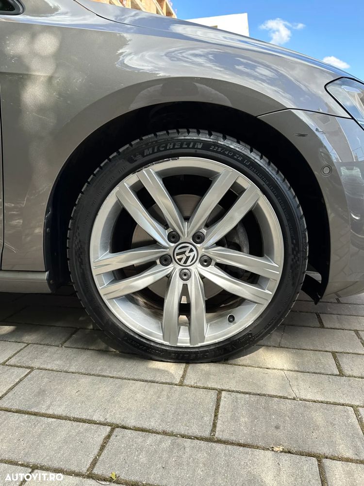 Volkswagen Golf 1.4 TSI ACT BlueMotion Technology DSG Highline - 12