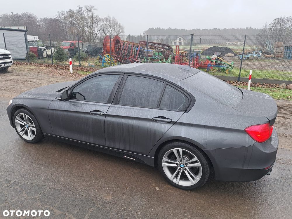 BMW Seria 3 328i xDrive - 8