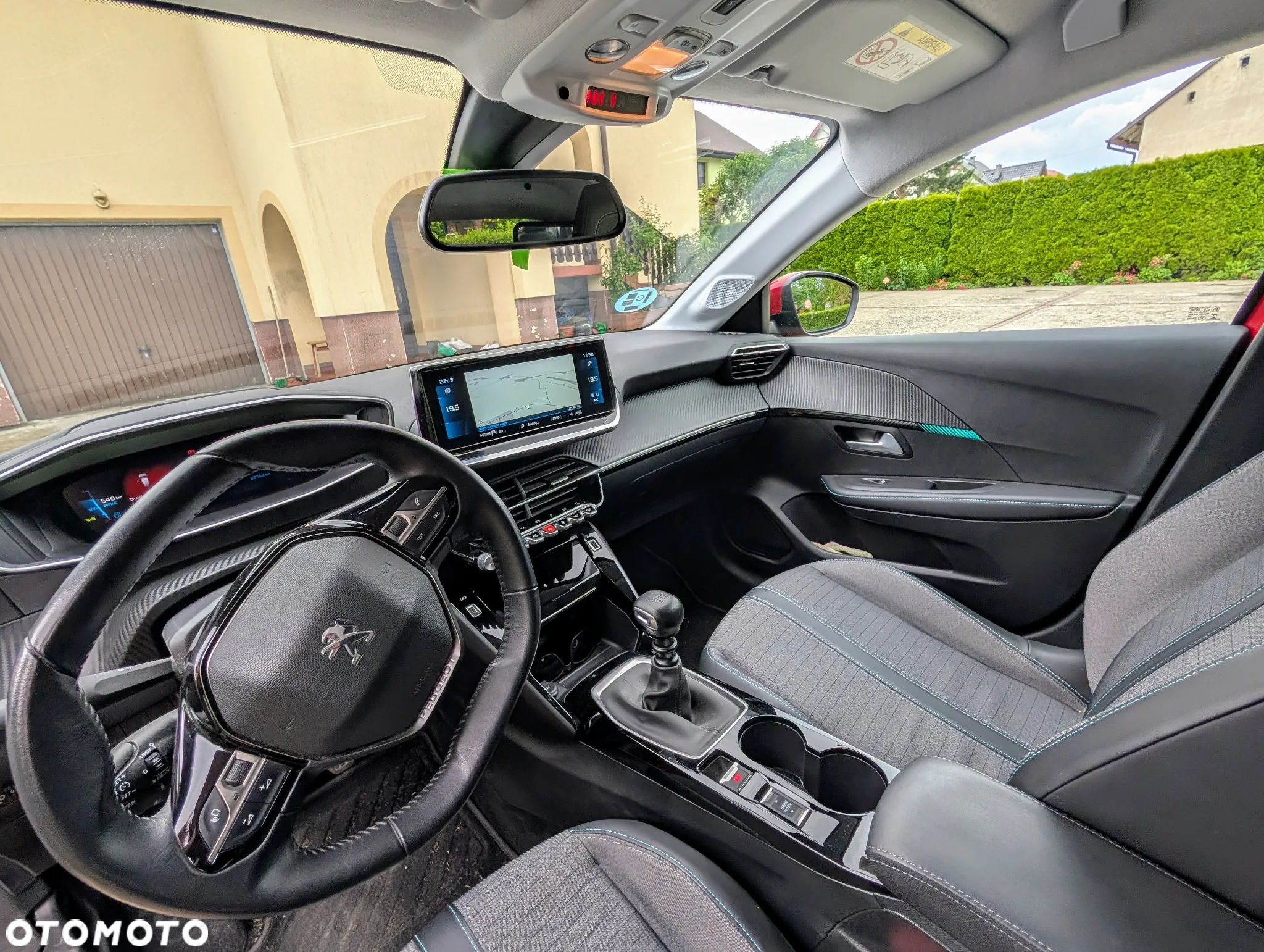 Peugeot 208 1.2 PureTech Allure Pack S&S - 12